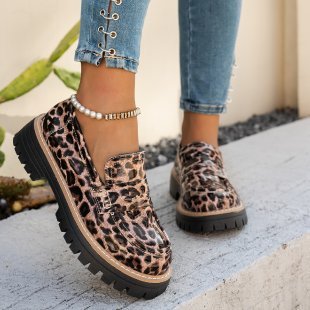 Women's Loafers — Slip - On Thick Sole Tread Outsole Design - Hudson Harper - Women Loafers